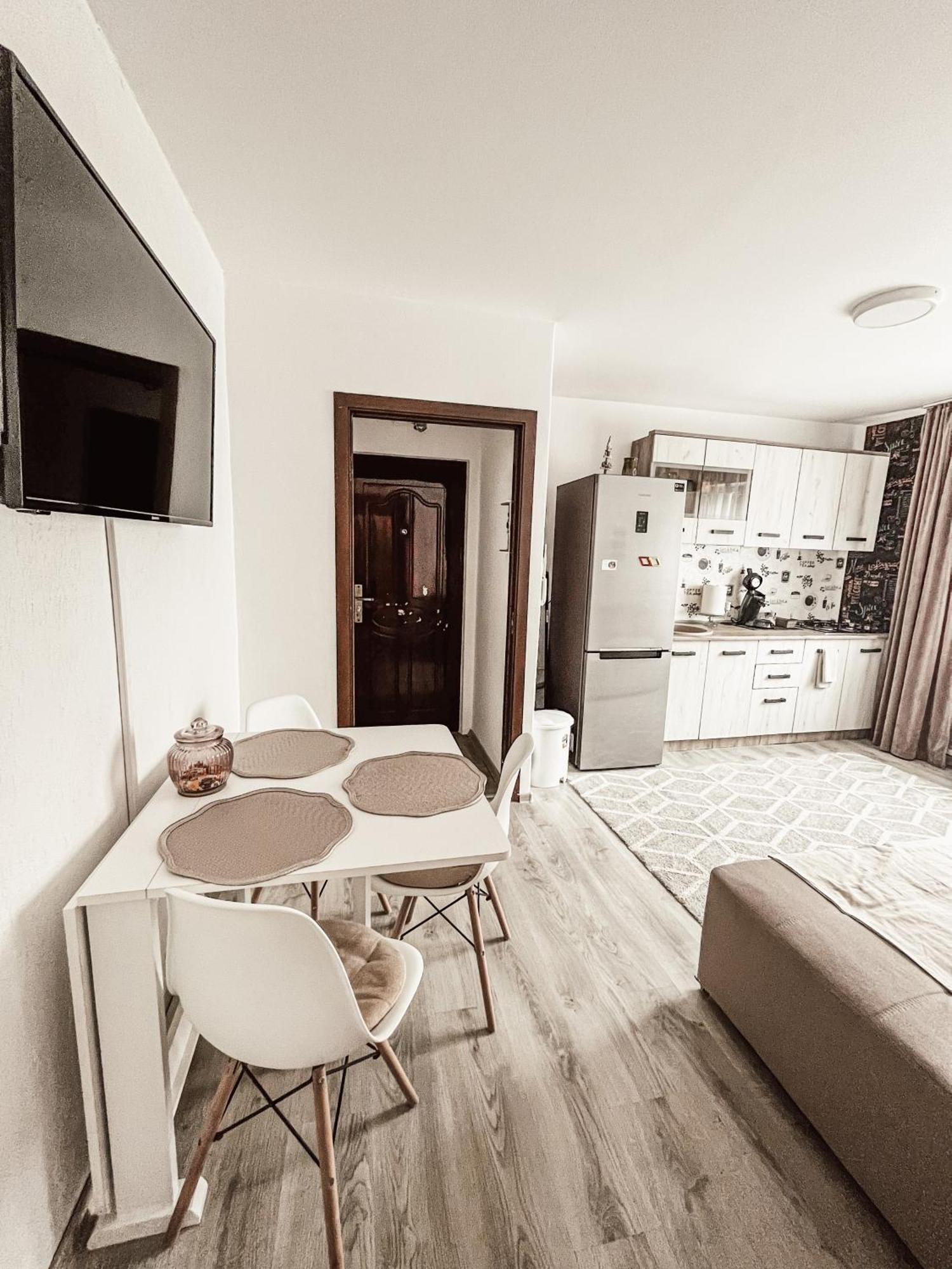 Apartament One Divine - Zărneşti Eksteriør billede